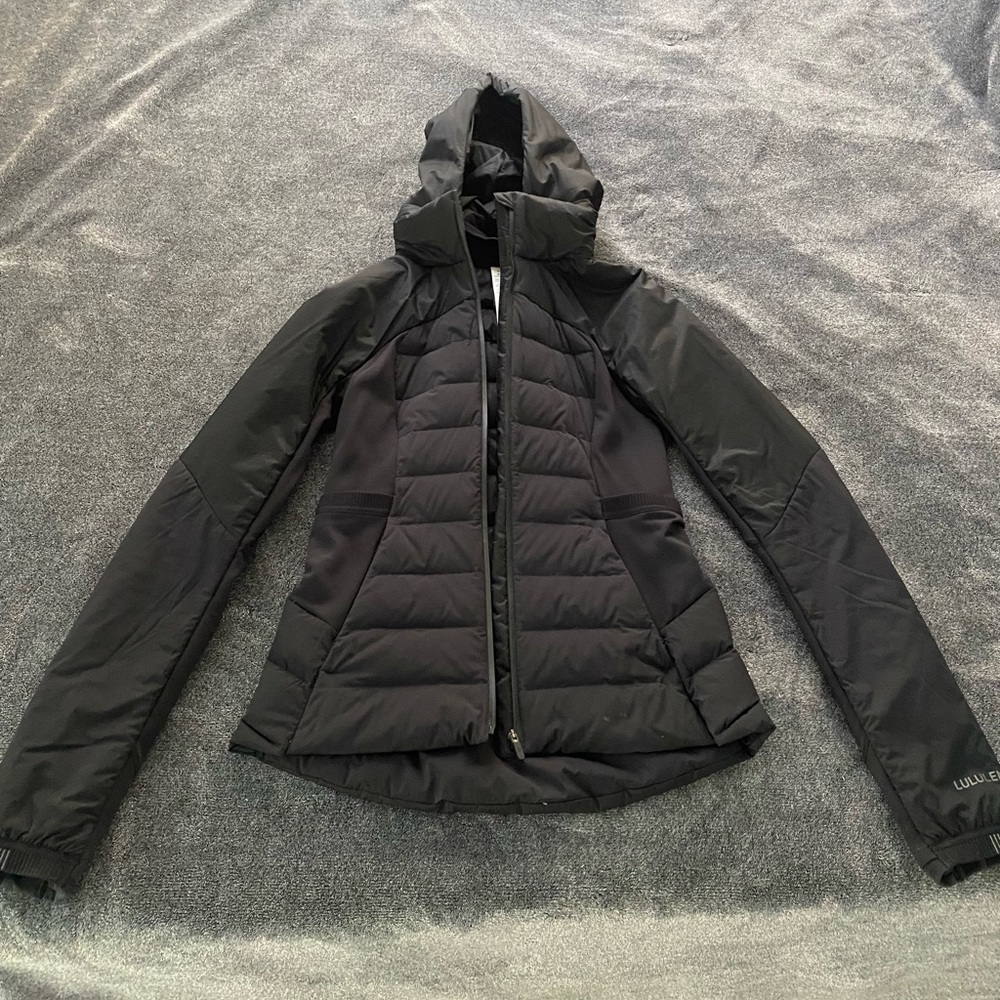 Lululemon Down For a Run Black Jacket